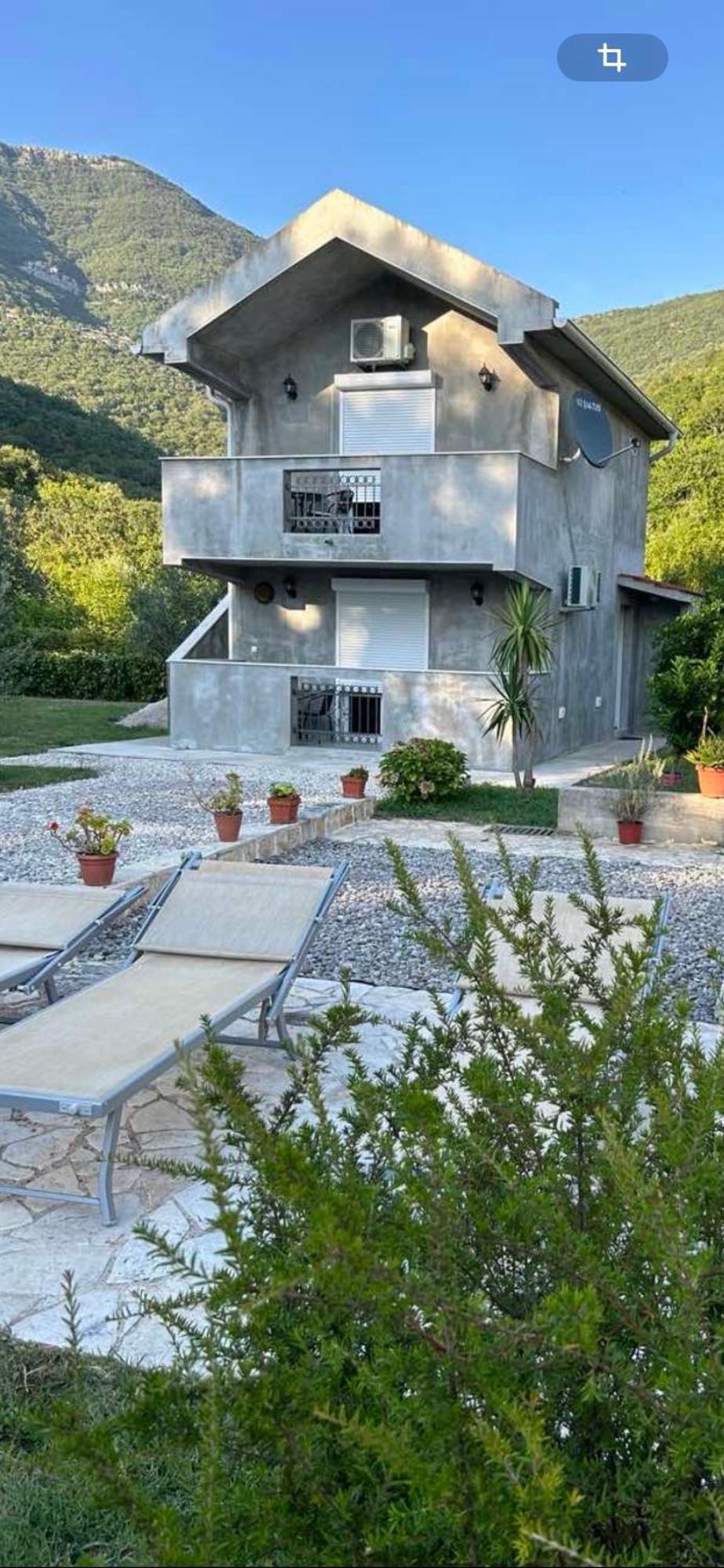Studio Elena Tivat Buitenkant foto